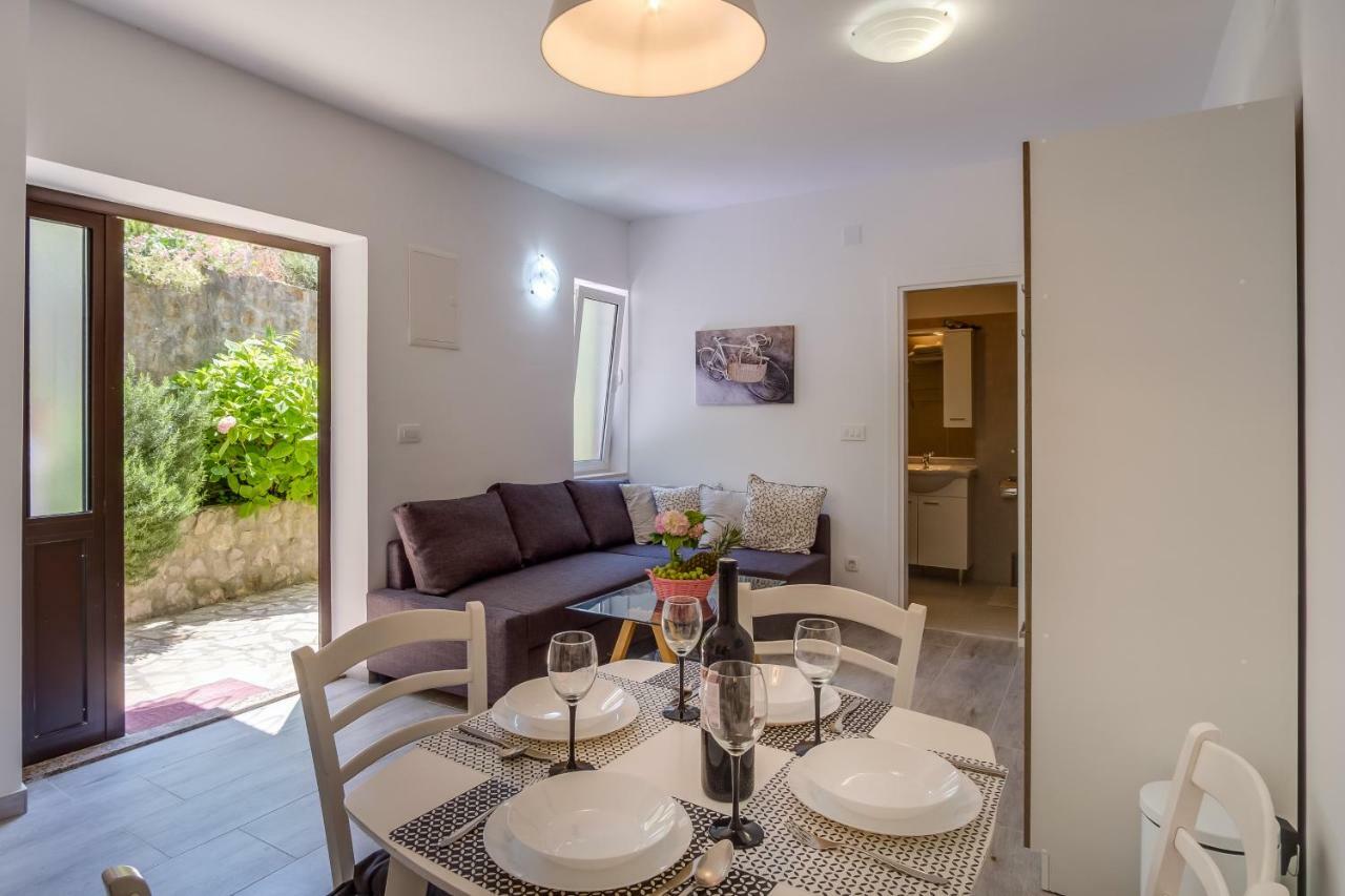 Cuore Di Milka Apartments Veli Lošinj Exteriör bild