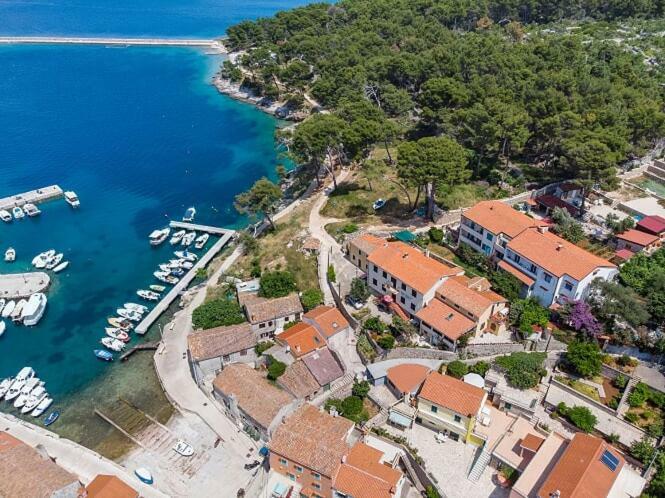 Cuore Di Milka Apartments Veli Lošinj Exteriör bild